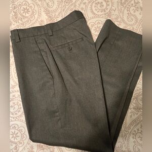 Kenneth Cole Classic Men's Light Grey Dress Pants